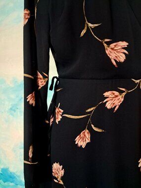 Lush size M kimono-style wrap dress, beautiful condition